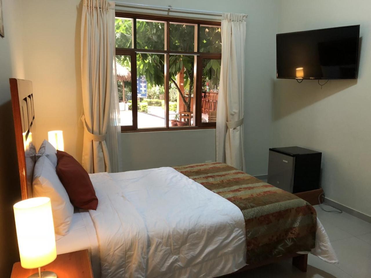 La Floresta Tarapoto Hostal Экстерьер фото